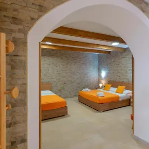  Pensión Domos La Corte Ghibellina